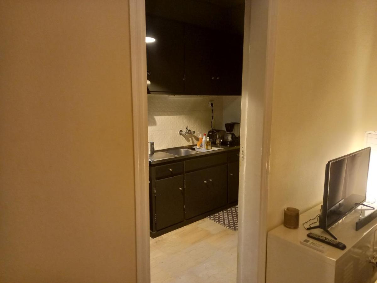 Fresh And Elegant Apartment, 9' From City Center Athens Exterior photo