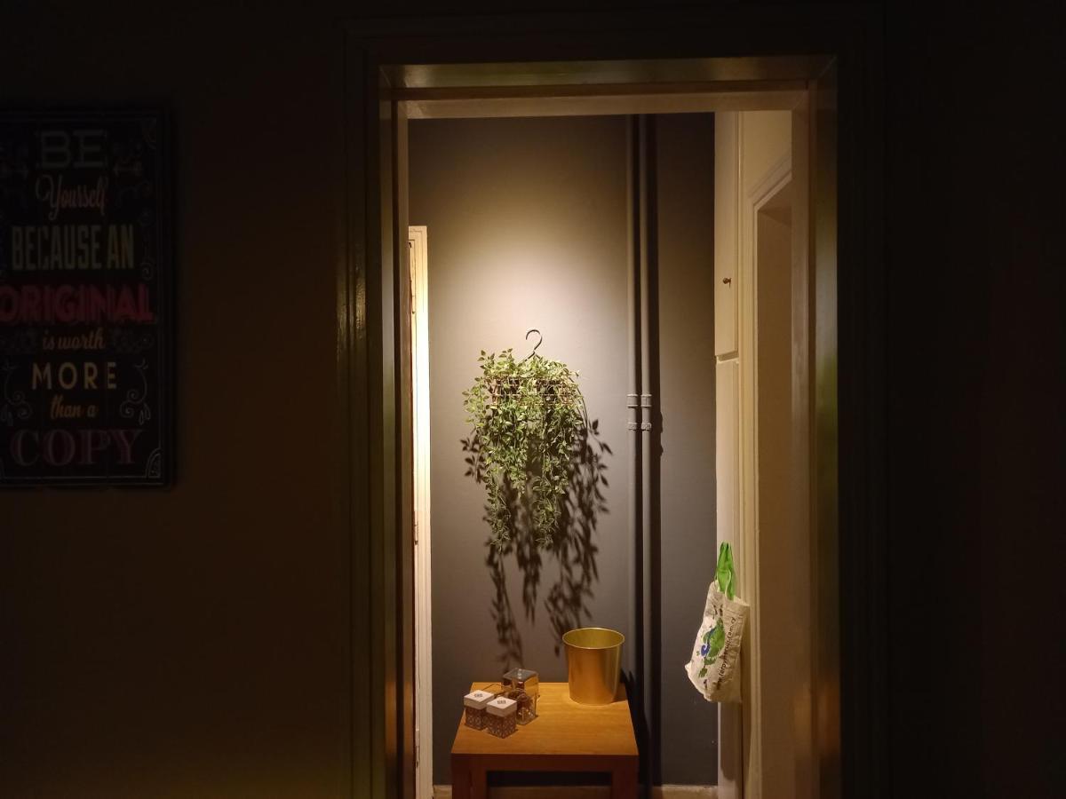 Fresh And Elegant Apartment, 9' From City Center Athens Exterior photo